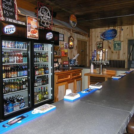 Motel Deadwood Station Bunkhouse And Gambling Hall Exterior foto